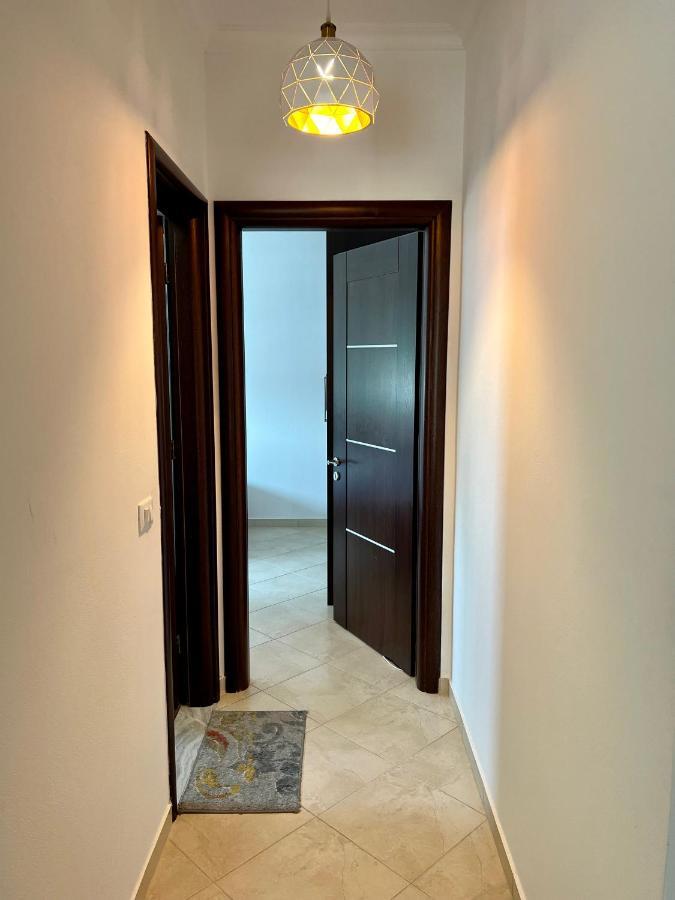 Sunshine Apartment Sarandë Exteriör bild